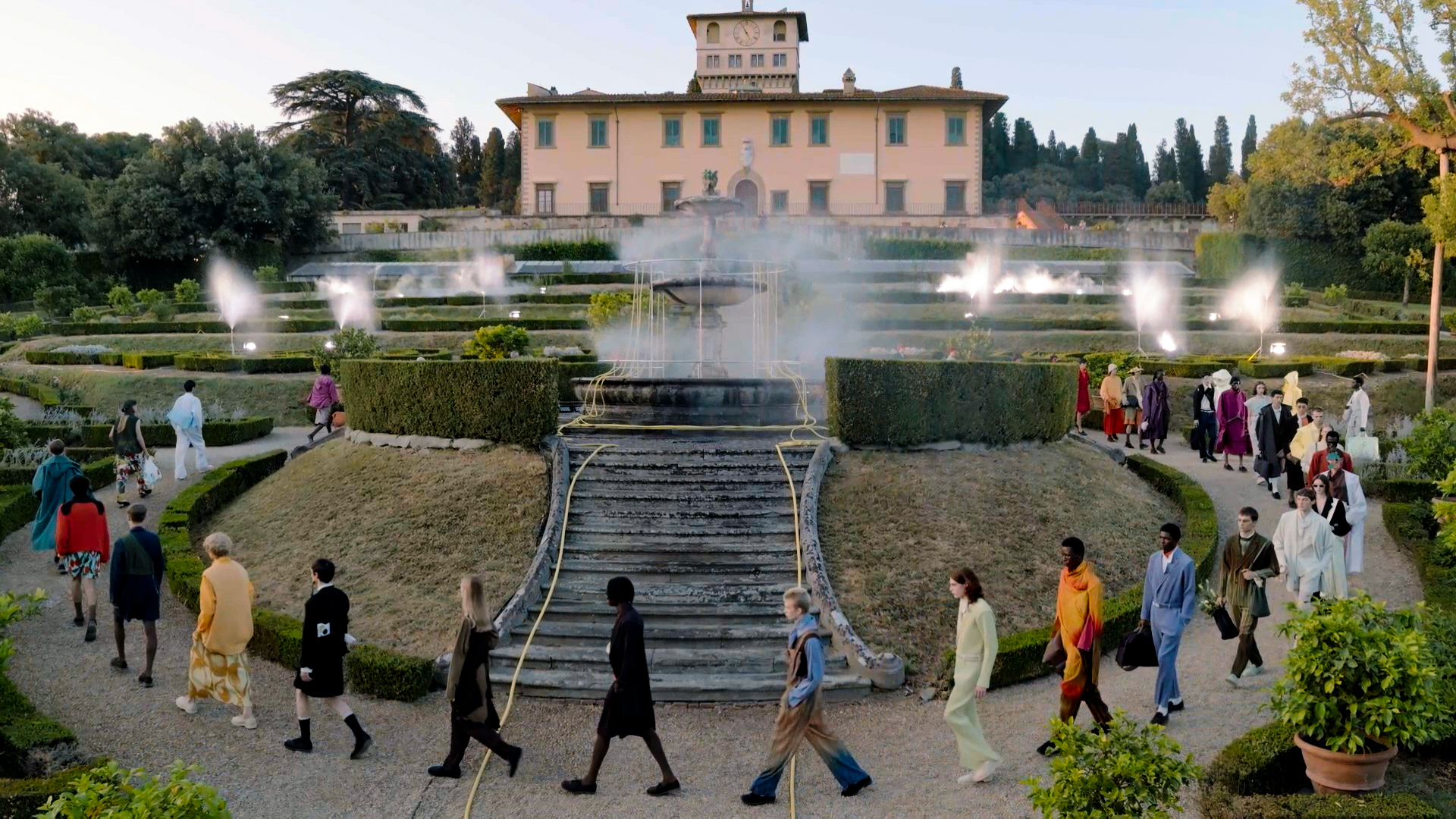 Homme Pliss&eacute; Issey Miyake S/S 2026 Runway Show Florencce